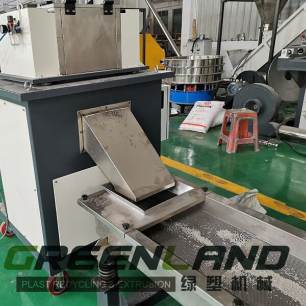 Forced Feeding Plastic Recycling Pelletizing Machine - Image 4