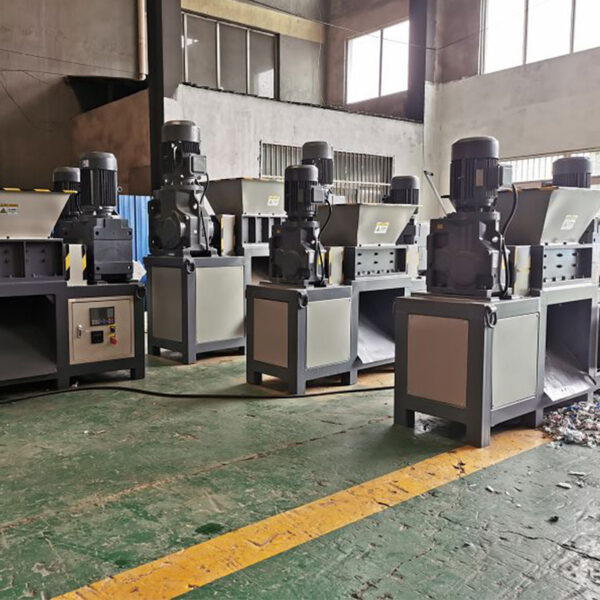 Small Double Shaft Shredder - Image 3